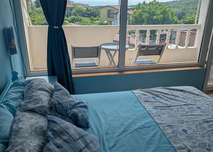 Къща за гости Chalakov 4*