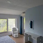 Pensión Chalakov 4*