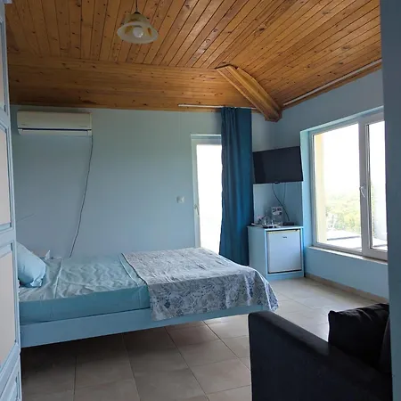 Pensión Chalakov 4*
