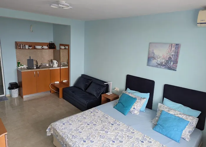 Chalakov Къща за гости 4*